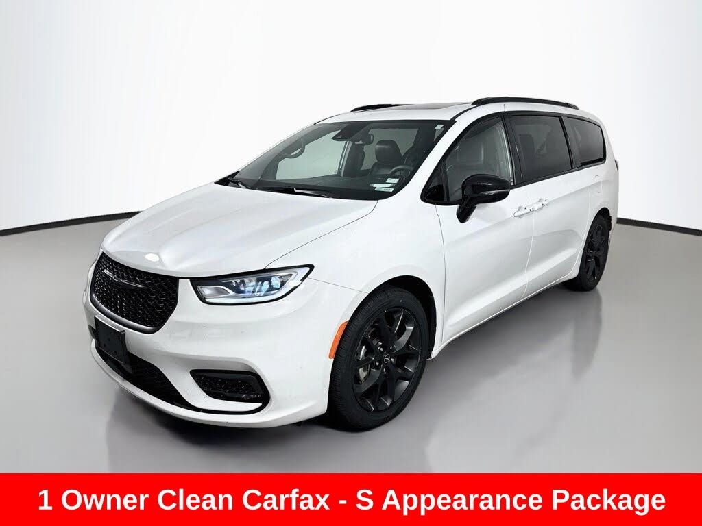 Used 2025 Chrysler Pacifica Limited Van Passenger Van