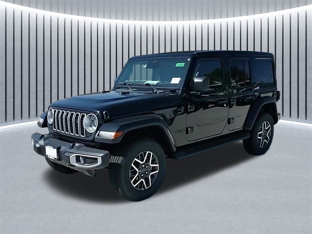 2025 Jeep Wrangler 4-Door Sahara's photo