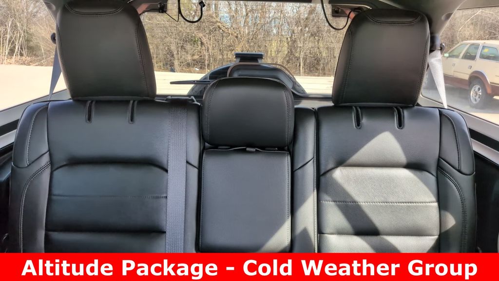 2023 Jeep Wrangler 4-Door Sahara Altitude - Photo 25