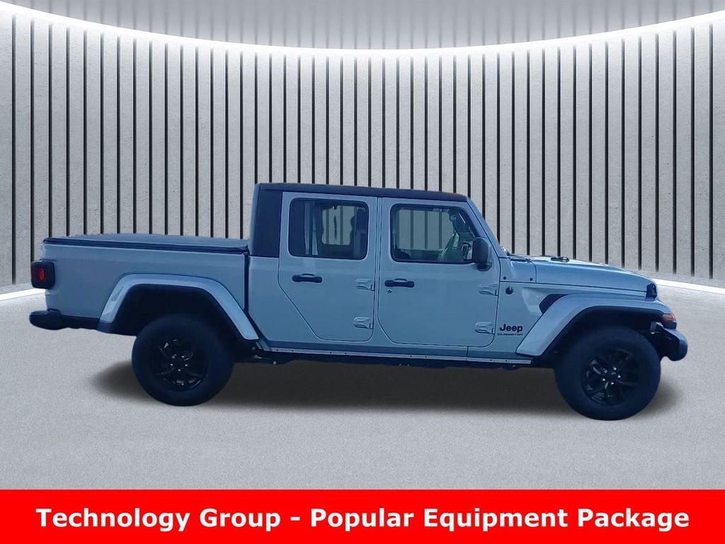 Used 2022 Jeep Gladiator Sport Truck Crew Cab
