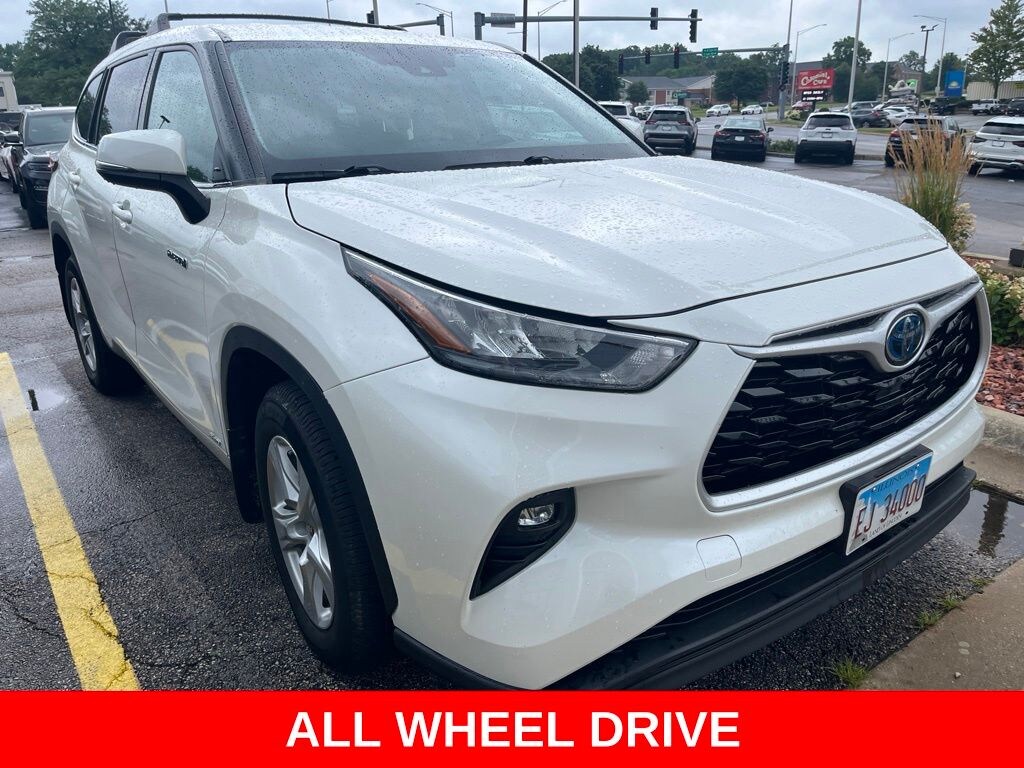 Used 2020 Toyota Highlander Hybrid LE SUV