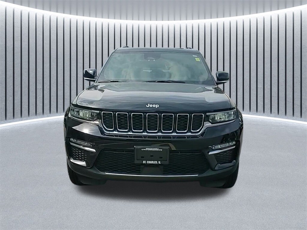 2025 Jeep Grand Cherokee Limited photo 2