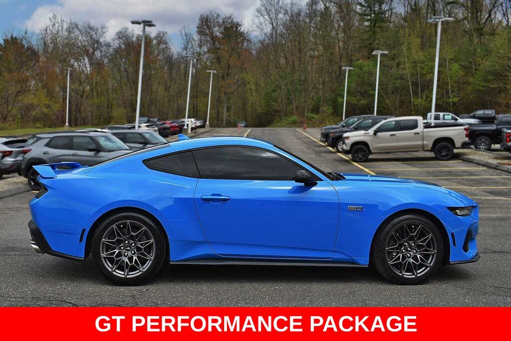2024 Ford Mustang GT Fastback's photo