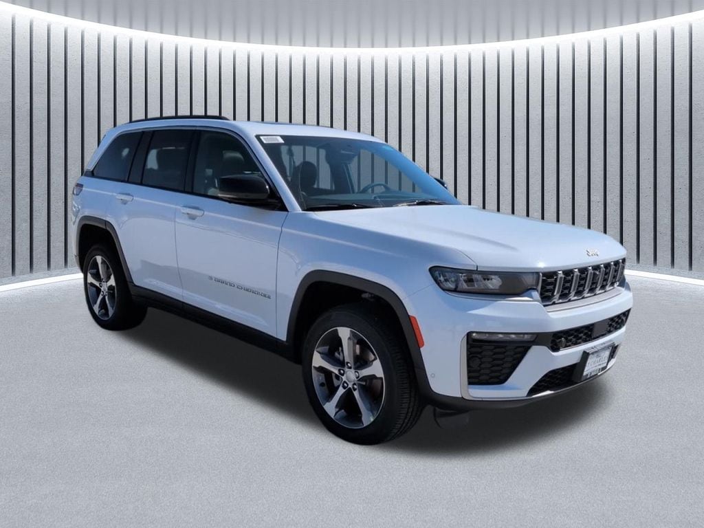 New 2026 Jeep Grand Cherokee LIMITED 4X4 Sport Utility