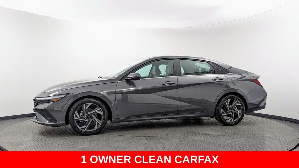 Used 2025 Hyundai Elantra Limited Sedan