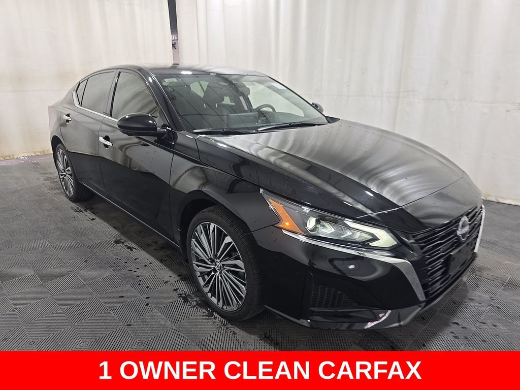 Used 2025 Nissan Altima Platinum Sedan