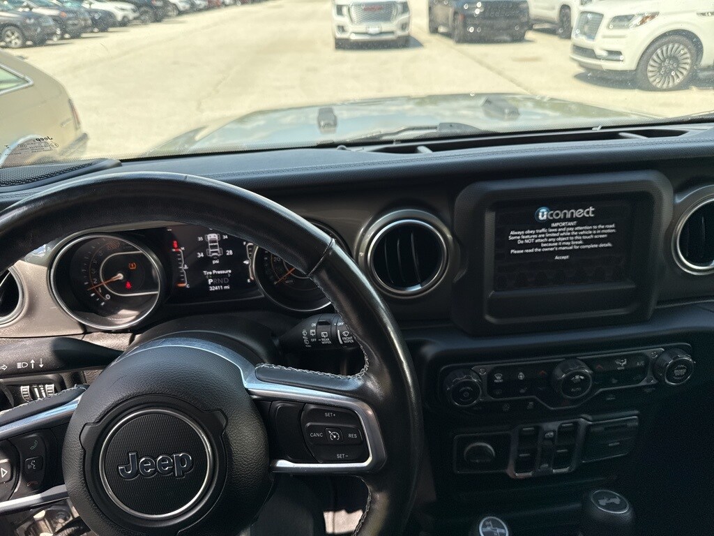 2021 Jeep Wrangler Unlimited Sahara photo 4