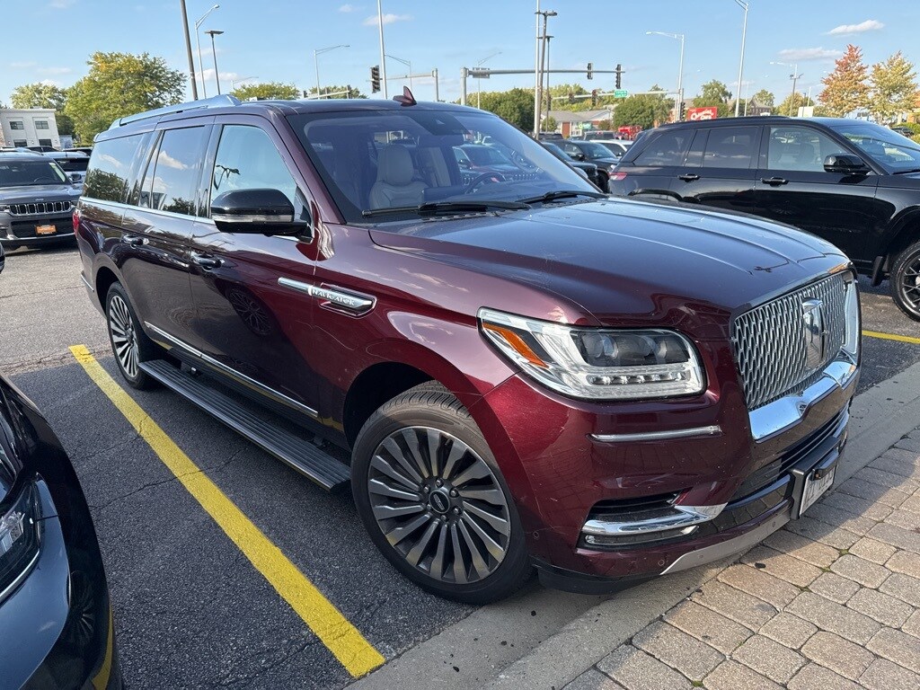 2018 Lincoln Navigator L Reserve photo 2