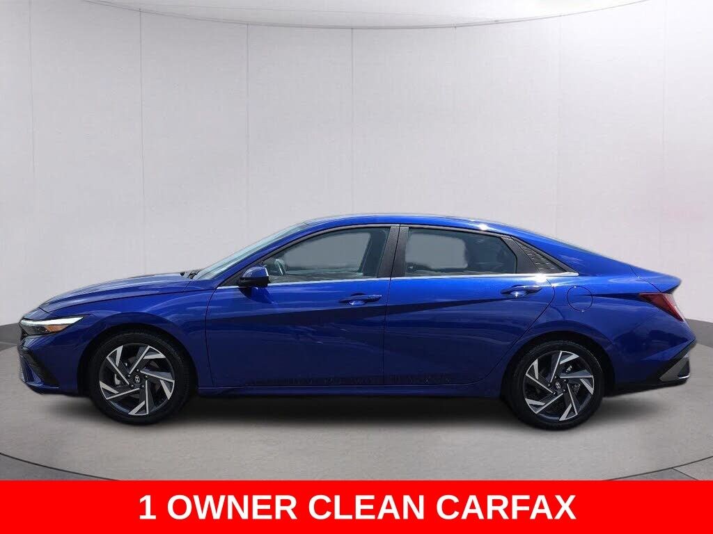 Used 2025 Hyundai Elantra SEL Convenience Sedan