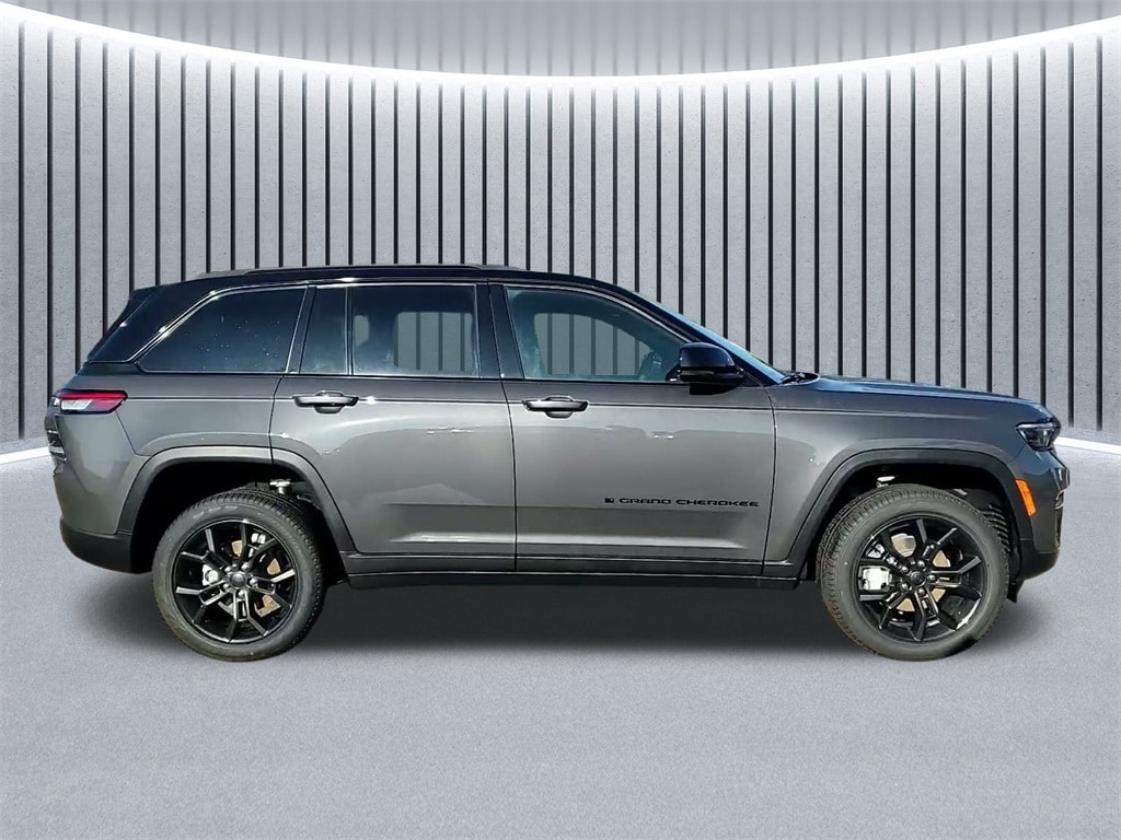New 2025 Jeep Grand Cherokee LIMITED 4X4 Sport Utility