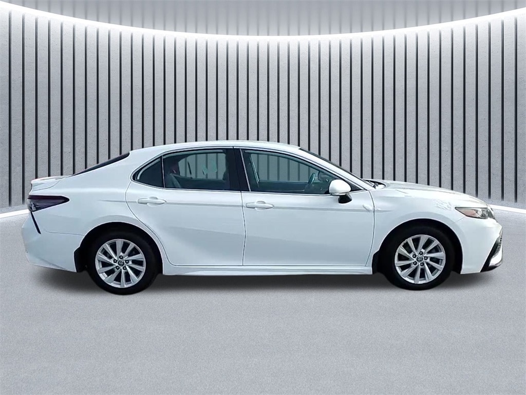 Used 2022 Toyota Camry SE Sedan