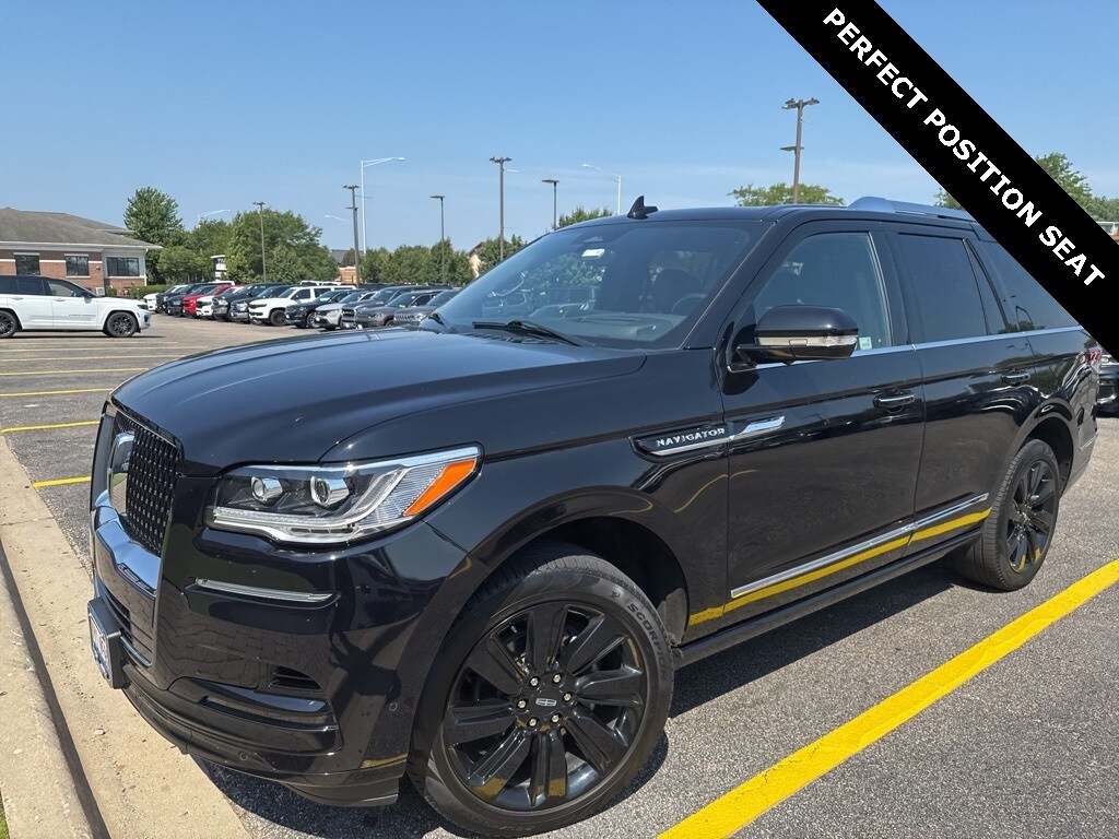 2023 Lincoln Navigator Reserve photo 2