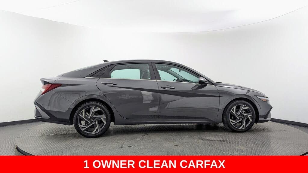 Used 2025 Hyundai Elantra Limited Sedan