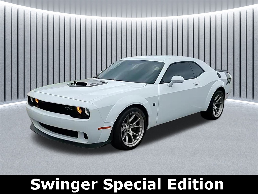 2023 Dodge Challenger R/T's photo