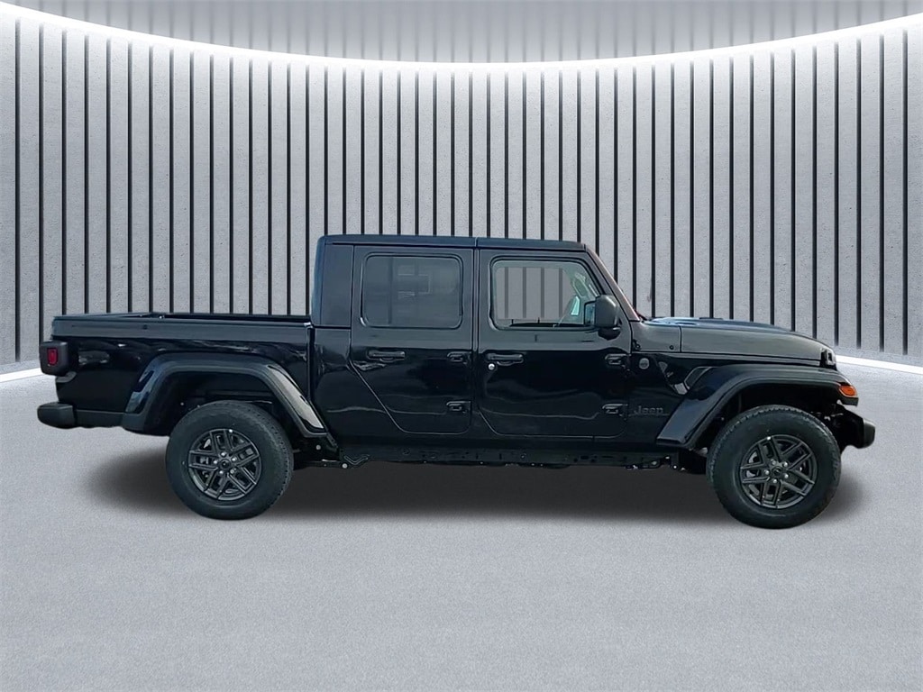 New 2026 Jeep Gladiator SPORT S 4X4 Pickup