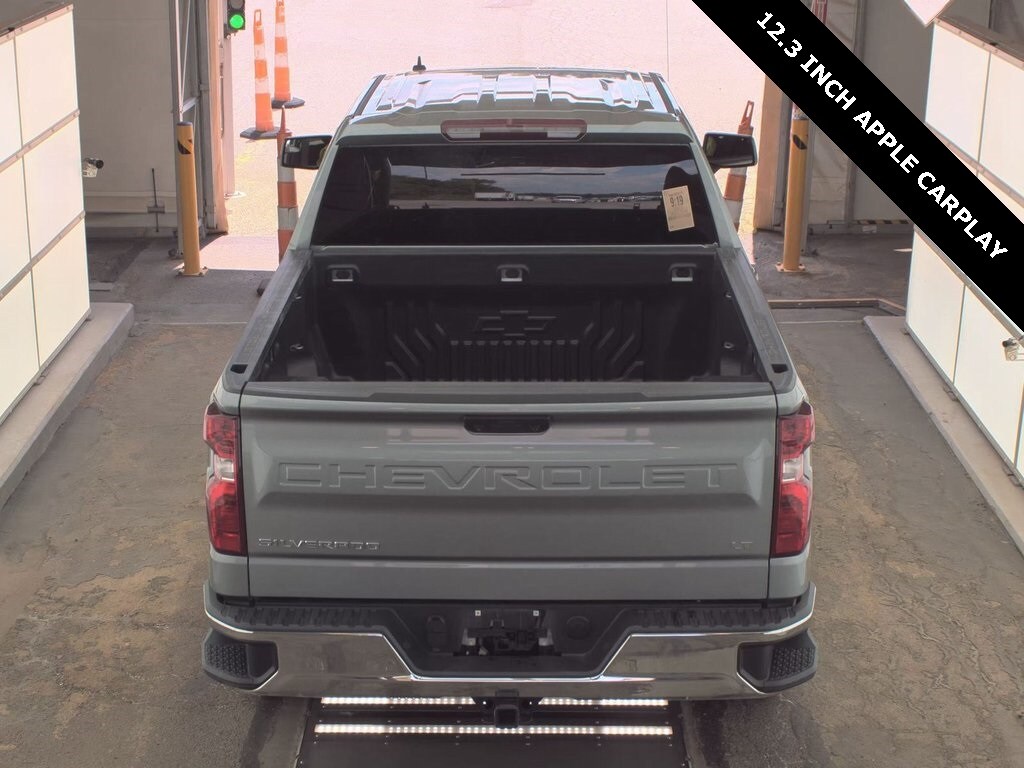 2023 Chevrolet Silverado 1500 LT photo 3