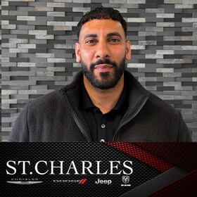 Staff member Ash Ali from ID_5b7098