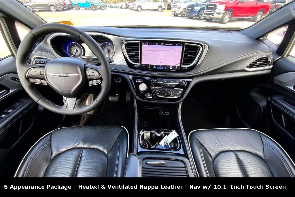 Used 2025 Chrysler Pacifica Limited Van Passenger Van