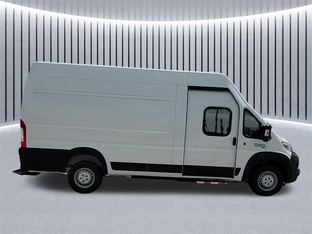2024 Ram ProMaster 3500 photo 4