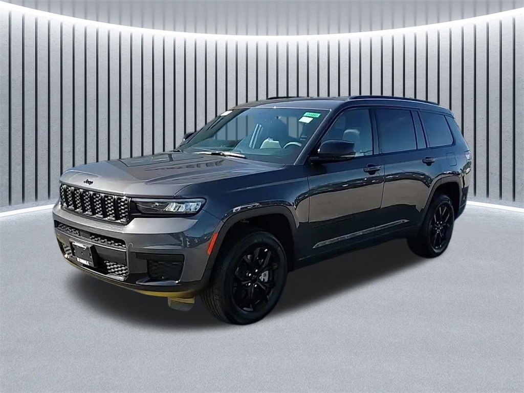 New 2025 Jeep Grand Cherokee L ALTITUDE X 4X4 Sport Utility