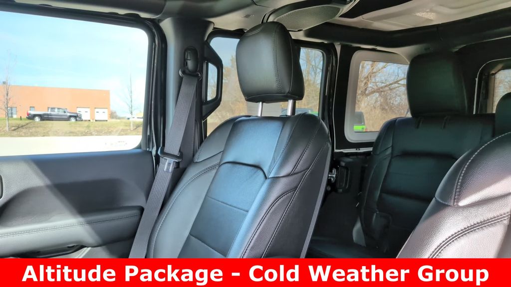 2023 Jeep Wrangler 4-Door Sahara Altitude - Photo 23