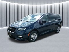 2025 Chrysler Pacifica SELECT Passenger Van