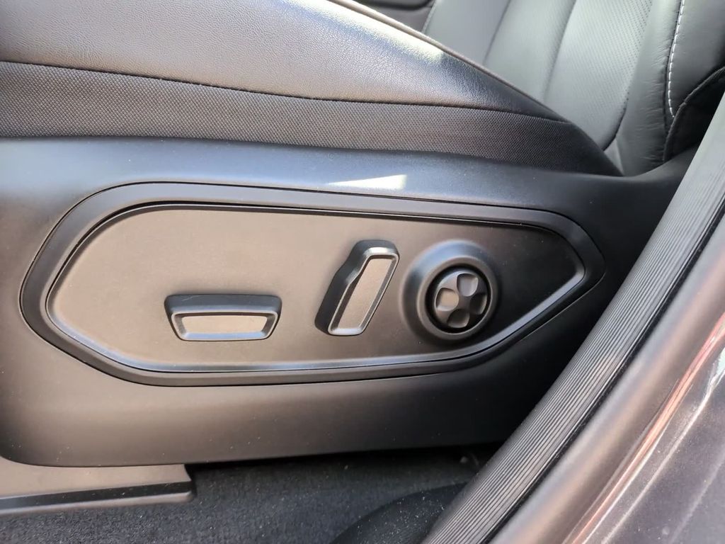 2025 Jeep Grand Cherokee L Overland - Photo 18