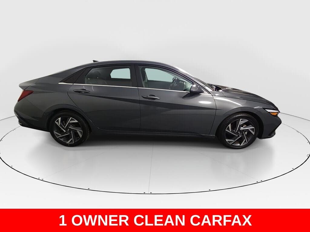 Used 2025 Hyundai Elantra SEL Convenience Sedan