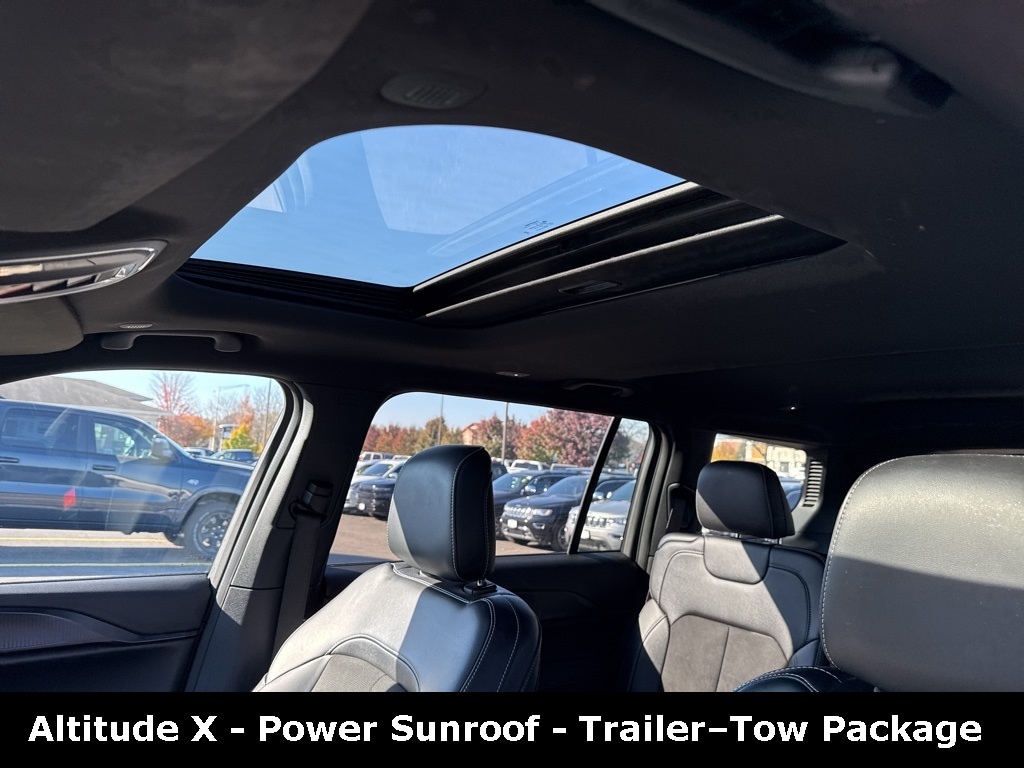 Used 2024 Jeep Grand Cherokee L Laredo SUV