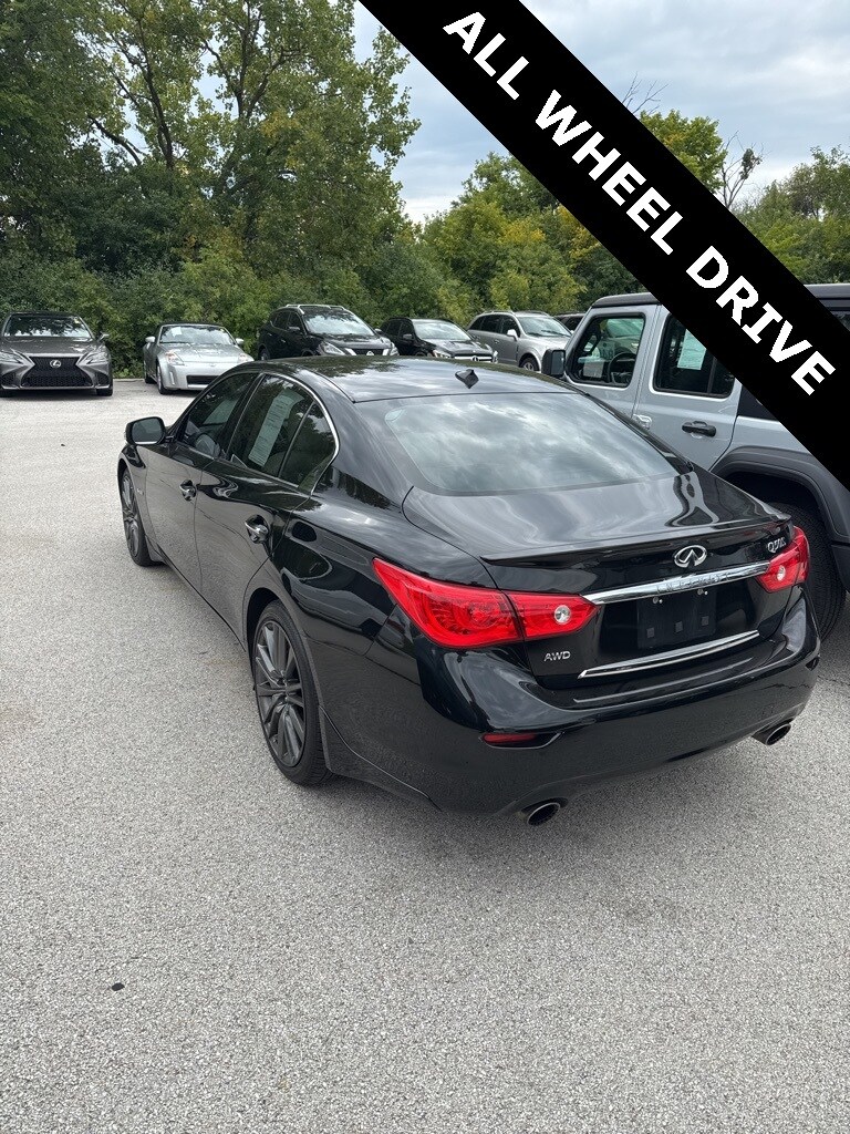 2017 Infiniti Q50 3.0t Red Sport 400 Premium photo 2