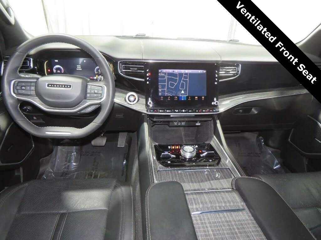 2022 Jeep Wagoneer Series II photo 3