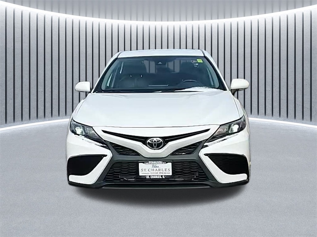 Used 2022 Toyota Camry SE Sedan
