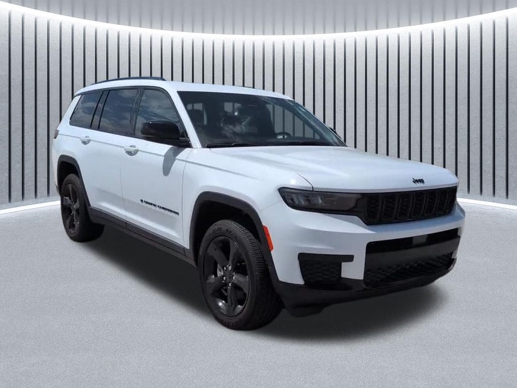 New 2025 Jeep Grand Cherokee L ALTITUDE X 4X4 Sport Utility