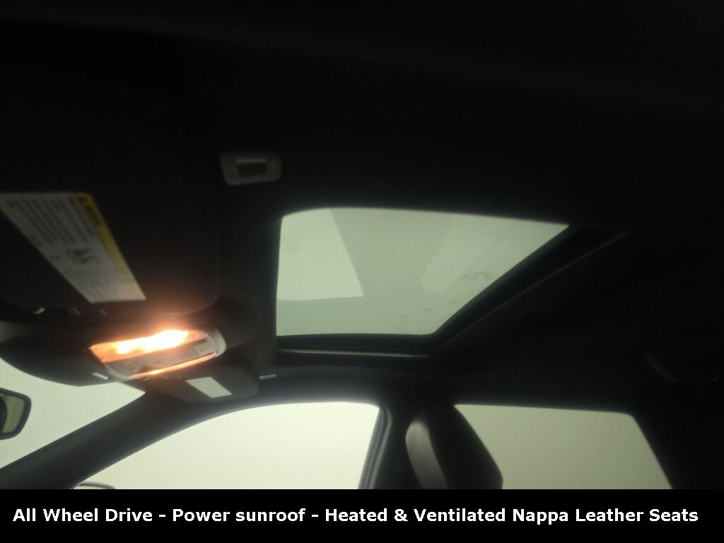 2025 Dodge Durango R/T Plus photo 3