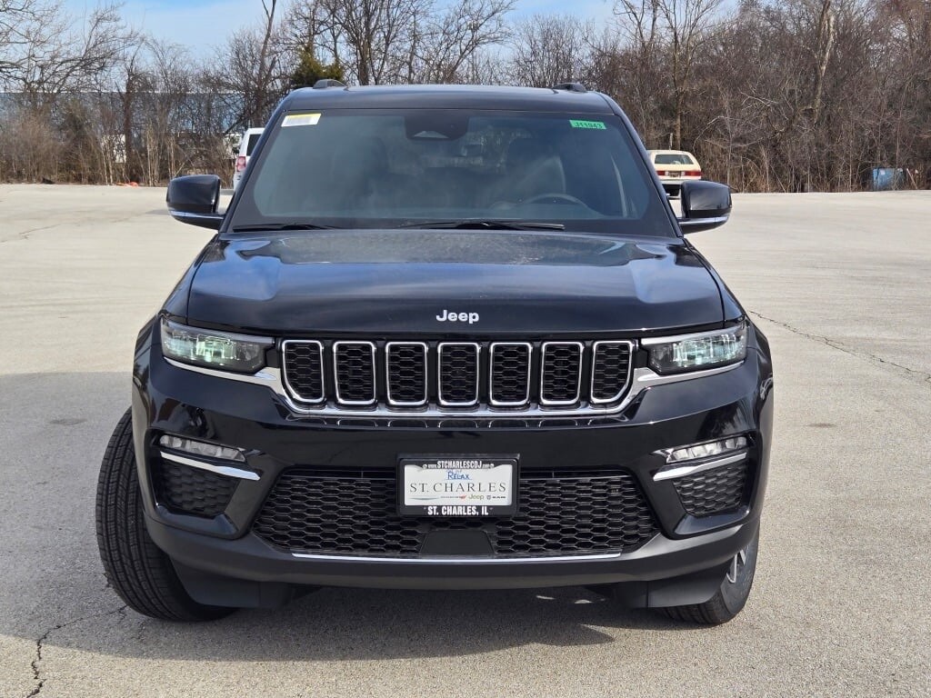 2025 Jeep Grand Cherokee Limited photo 2