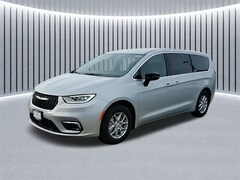 2026 Chrysler Pacifica SELECT Passenger Van