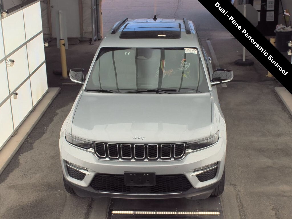 2024 Jeep Cherokee Limited 4xe photo 2