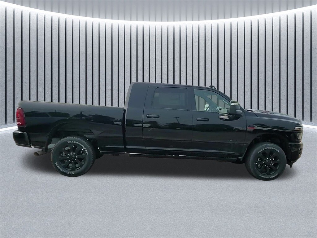 2025 Ram 2500 Laramie photo 4
