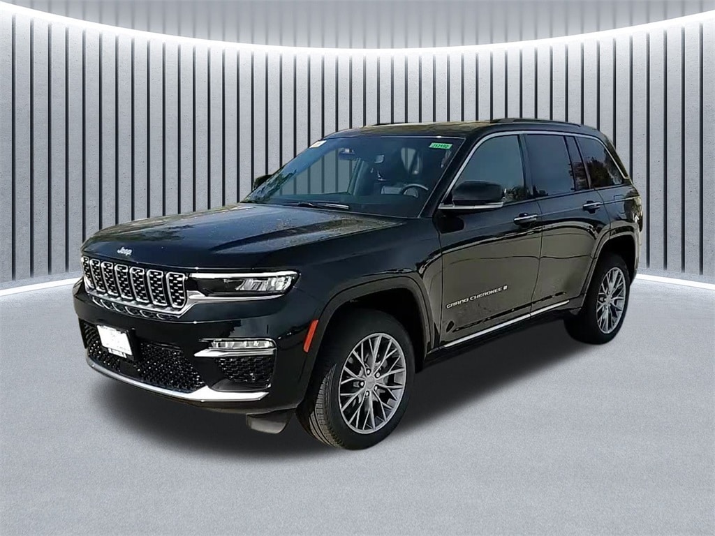 2025 Jeep Grand Cherokee Summit's photo