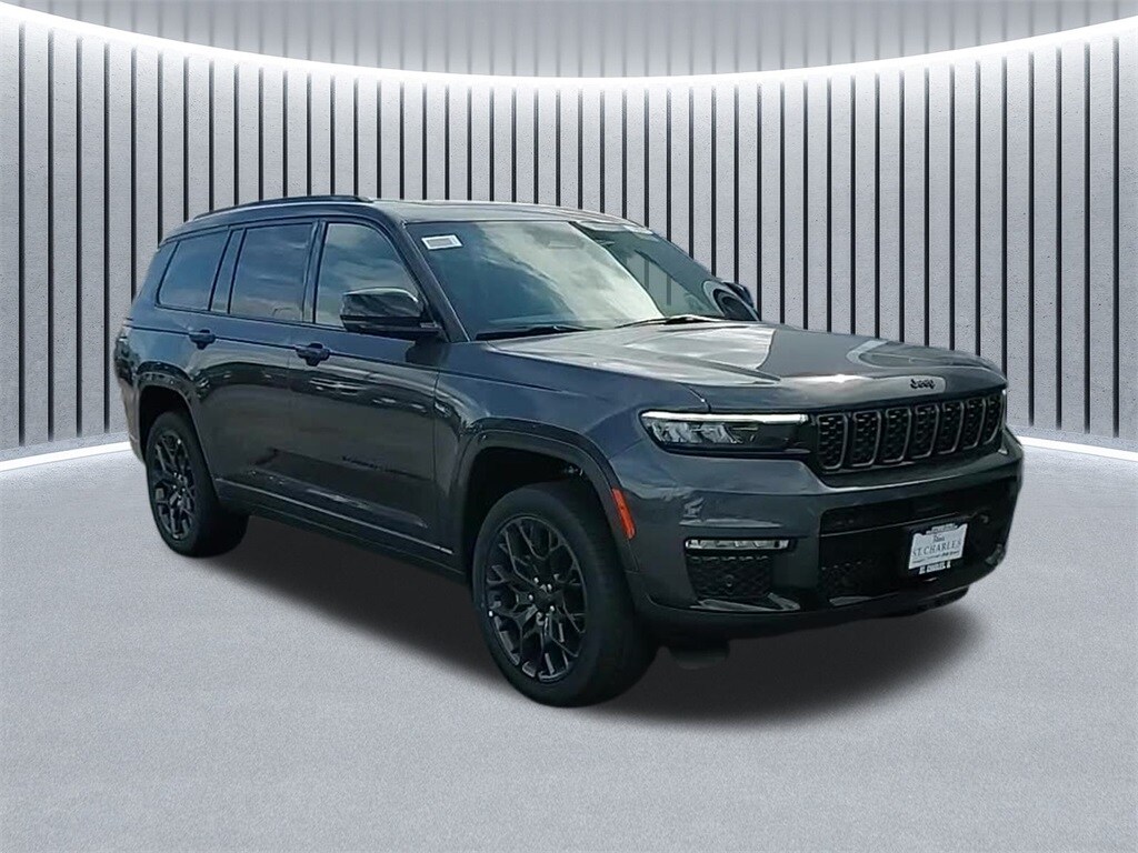 2025 Jeep Grand Cherokee L Summit photo 3