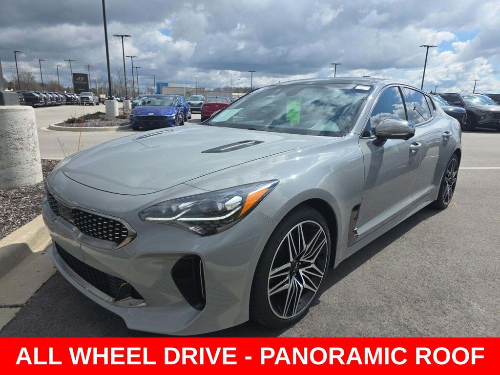 2023 Kia Stinger GT2 AWD's photo