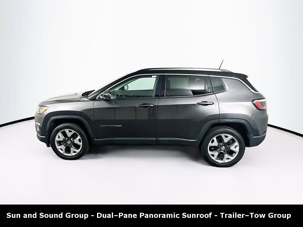 2021 Jeep Compass Limited's photo