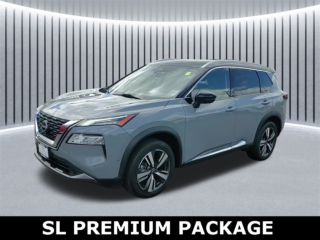 2023 Nissan Rogue SL's photo