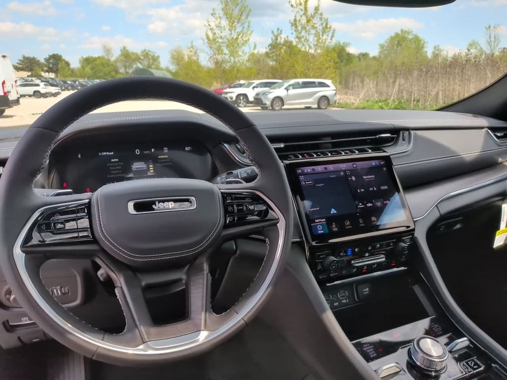 2025 Jeep Grand Cherokee L Overland - Photo 28
