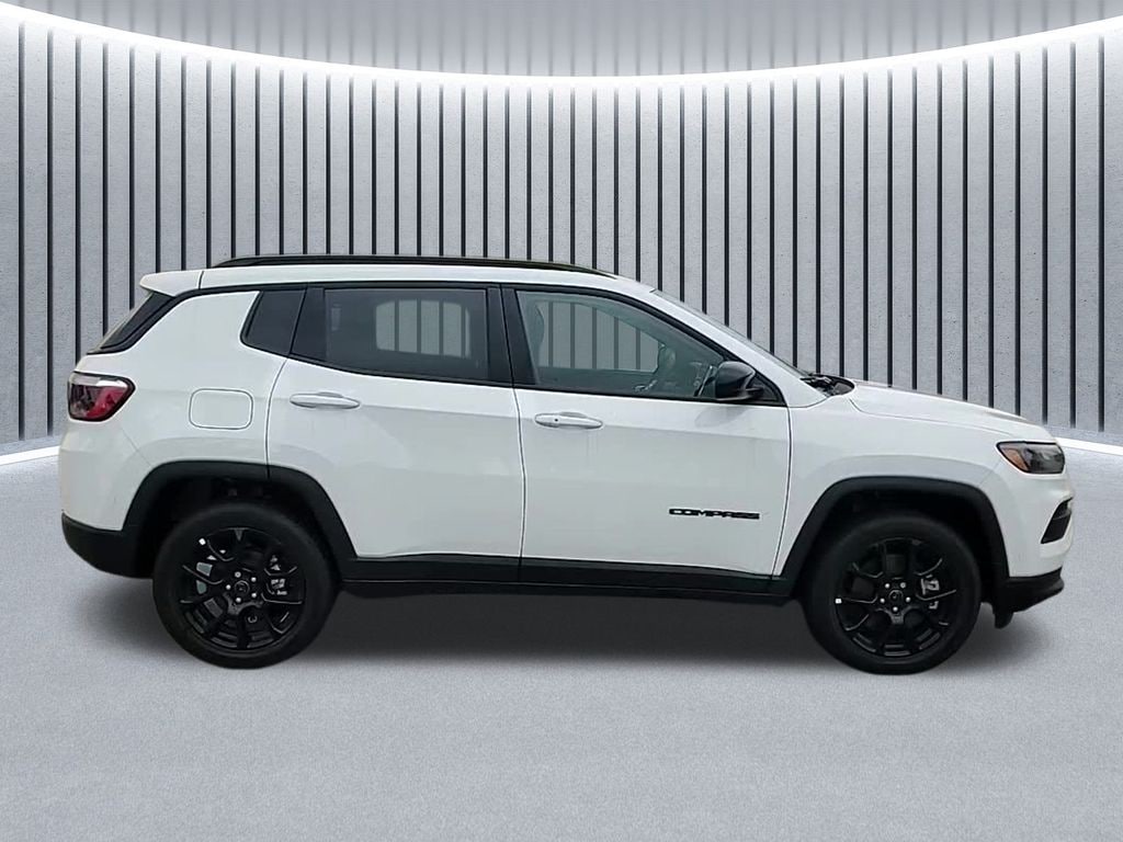 New 2026 Jeep Compass LATITUDE ALTITUDE 4X4 Sport Utility