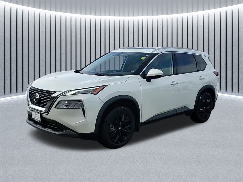 2021 Nissan Rogue SV's photo