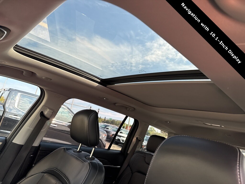 2021 Jeep Grand Cherokee Limited photo 3