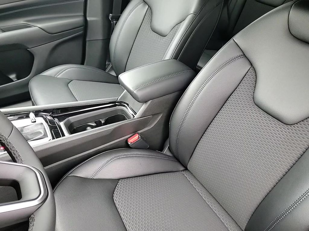 2026 Jeep Compass Altitude Special Edition - Photo 21