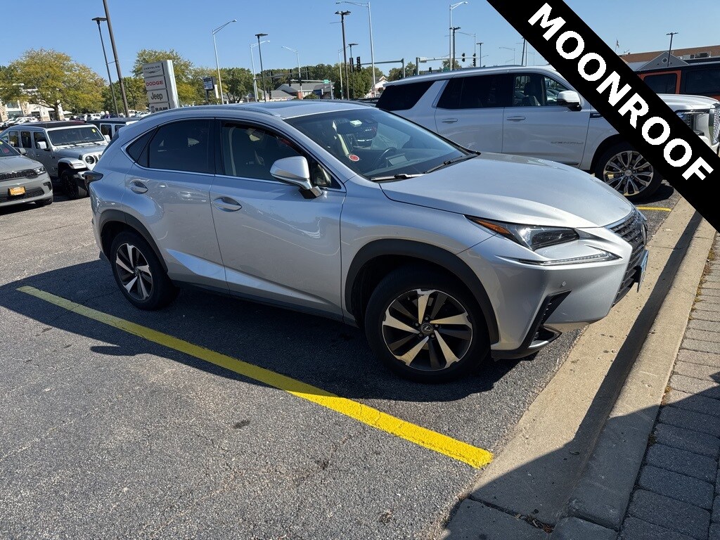 2019 Lexus NX 300 AWD photo 2