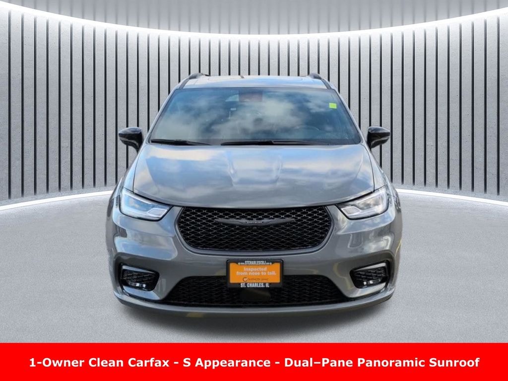 Used 2025 Chrysler Pacifica Limited Van Passenger Van